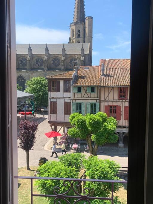 Appartement Mirepoix Мирпоа Екстериор снимка