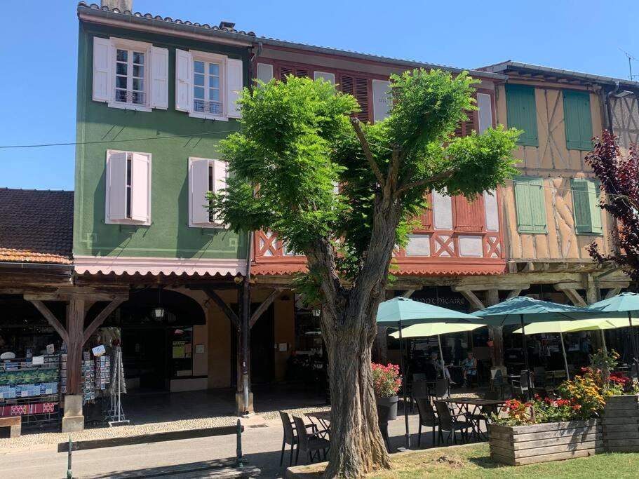 Appartement Mirepoix Мирпоа Екстериор снимка